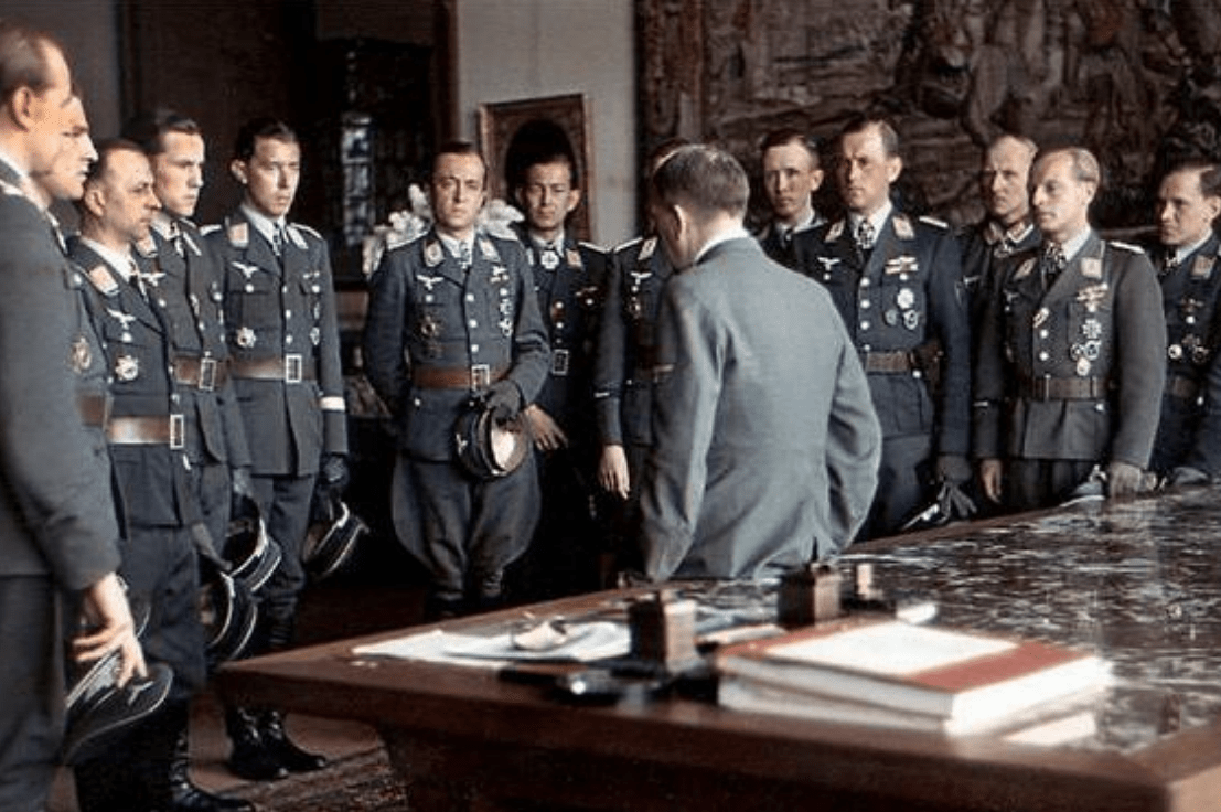 悲壮的斯大林格勒：拉垮德军重兵，全城基本被毁，清理都用几个月_搜狐网