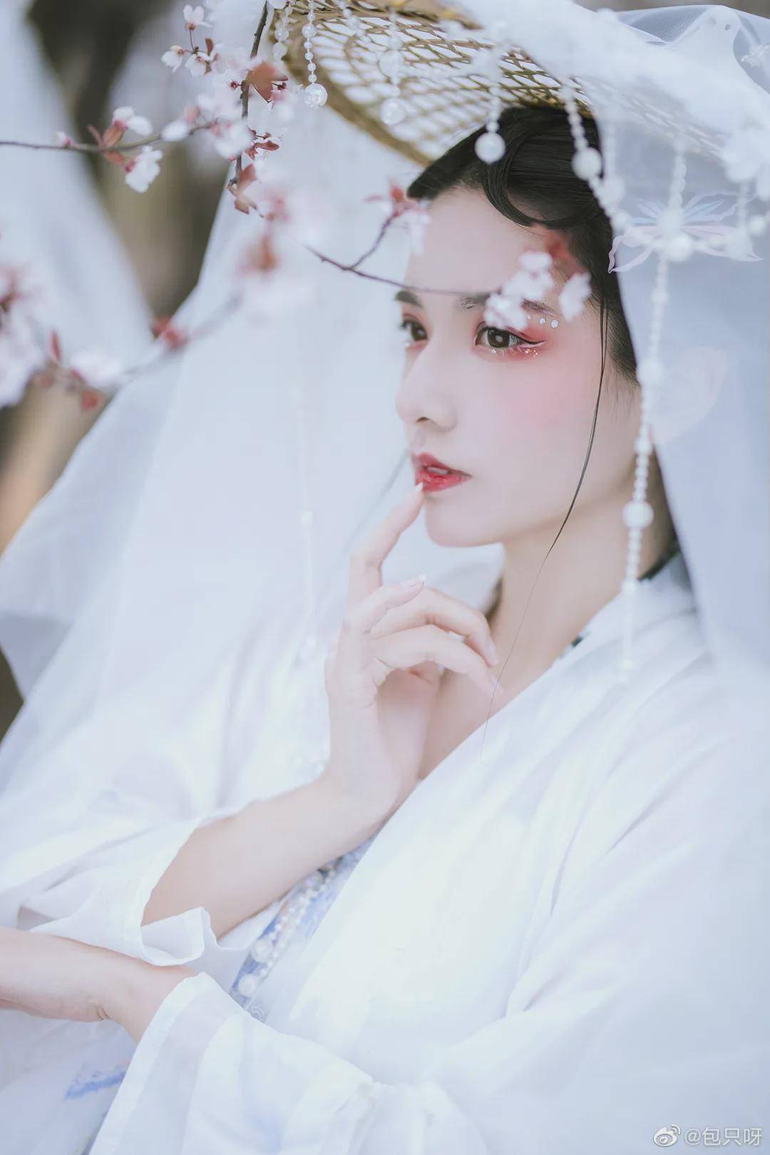 仙女 汉服小仙女：风物长宜放眼量