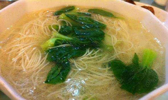 在家怎么做清汤面好吃 7dd5010dd83048ef9ab1b4f8b2330b9f.jpeg