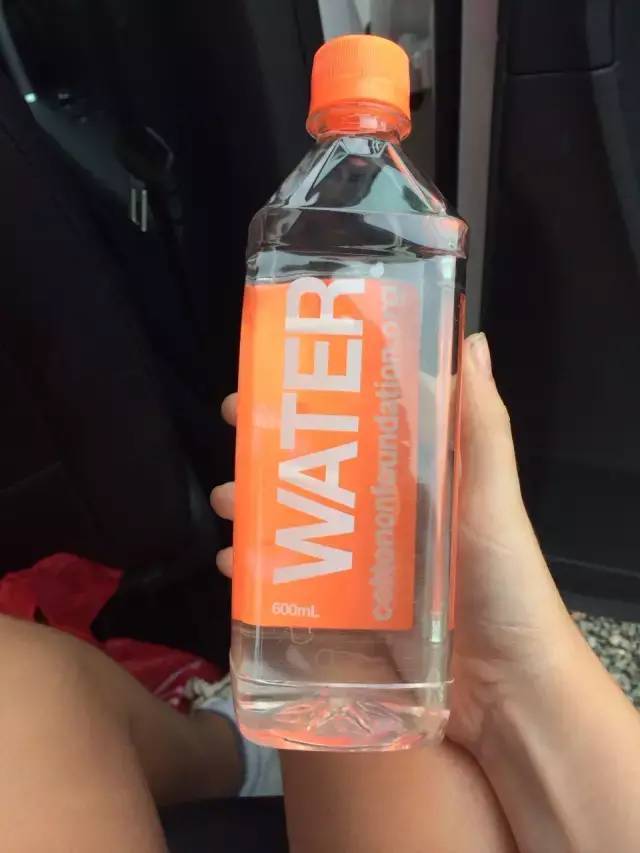 小周|15岁小伙每天喝可乐，跑步测试时倒地不起