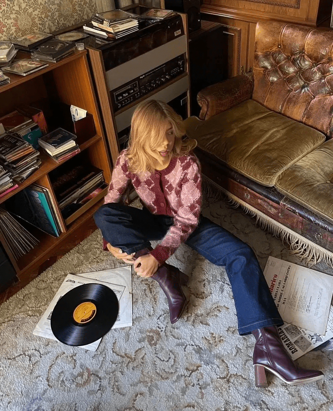 脚踝 马丁靴失宠了，今年流行九分裤+法式短靴，配羽绒服、大衣都气质