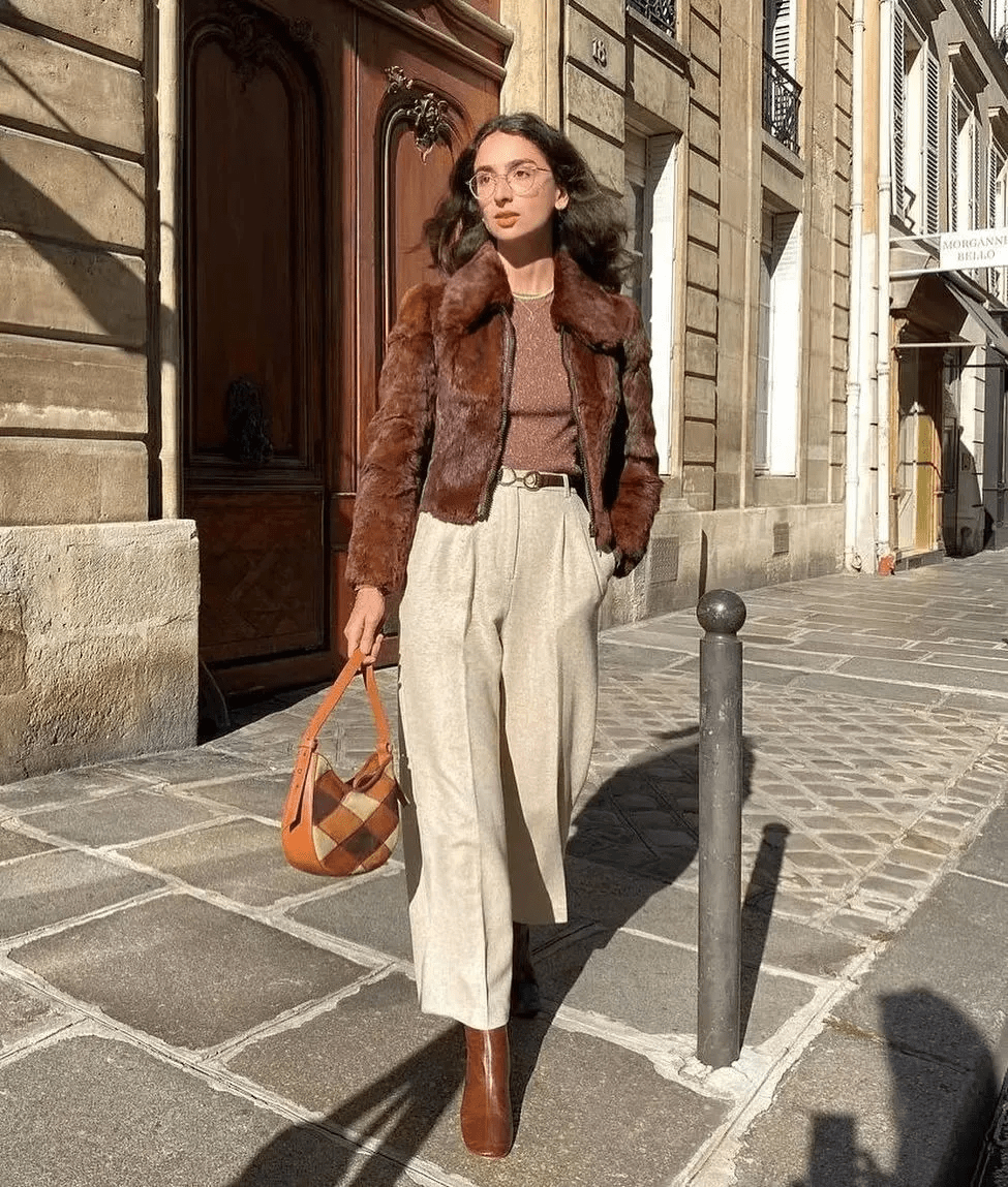 脚踝 马丁靴失宠了，今年流行九分裤+法式短靴，配羽绒服、大衣都气质