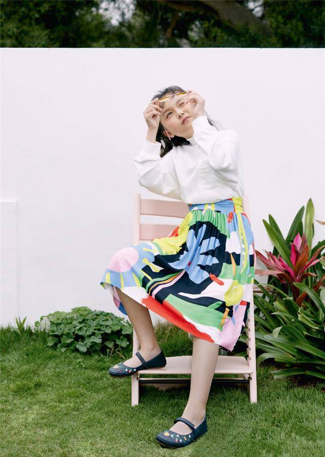 原创刘楚恬小小年纪不光演技好穿搭造型更精通10岁就成夏装教科书