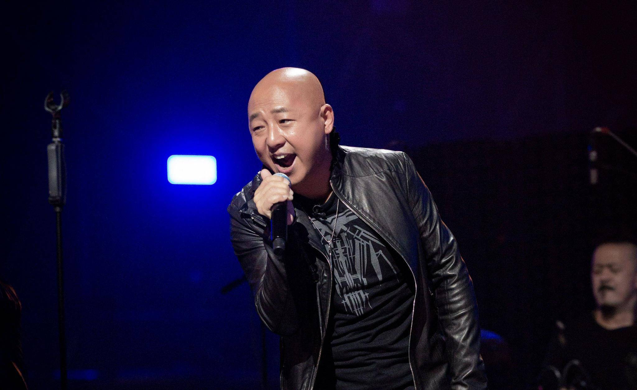 治愈|《追光吧！》，是张卫健、吴镇宇们给自己的一次“去油治愈”之旅