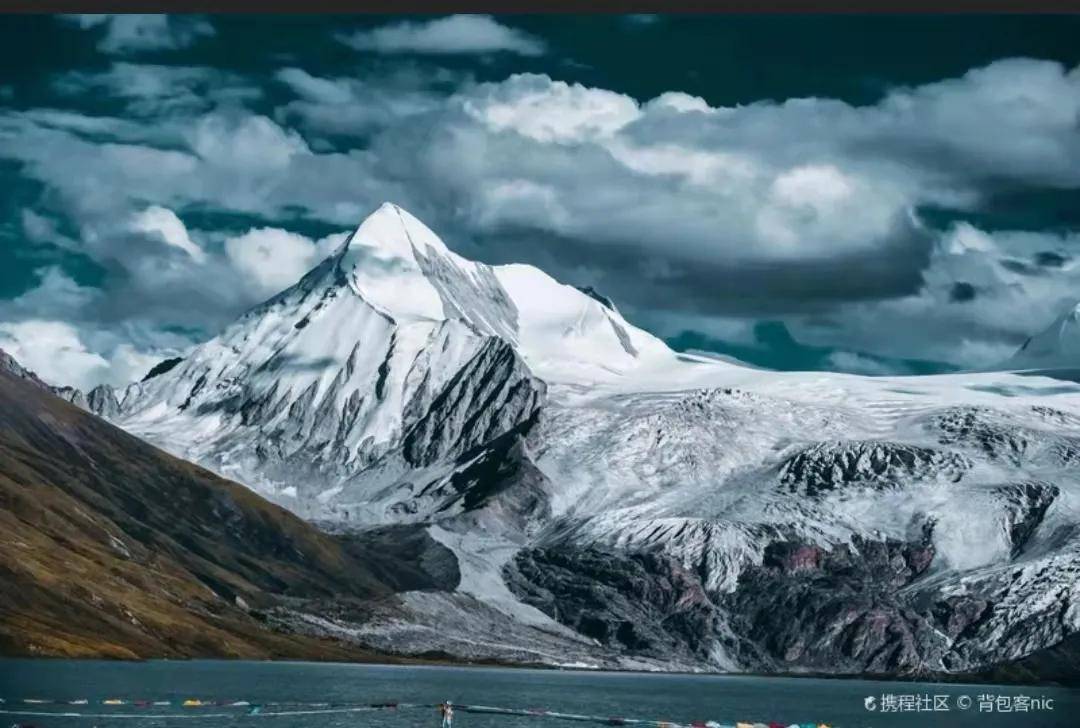 图|携程社区@背包客nic红旅景点:天下第一道班-那曲市烈士陵园天下第