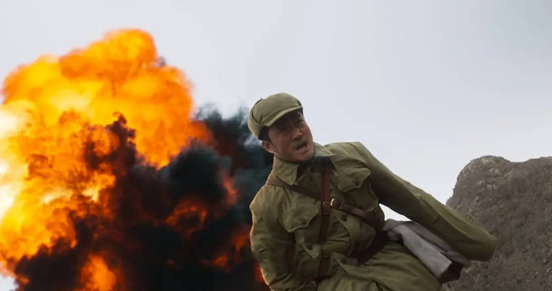 电影|离超过《长津湖》还差5步?这部抗美援朝新片,或改写票房天花板?