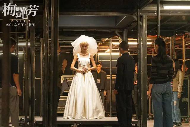 因为|18年后梅艳芳再登热搜刷屏，为何我们仍对她念念不忘？