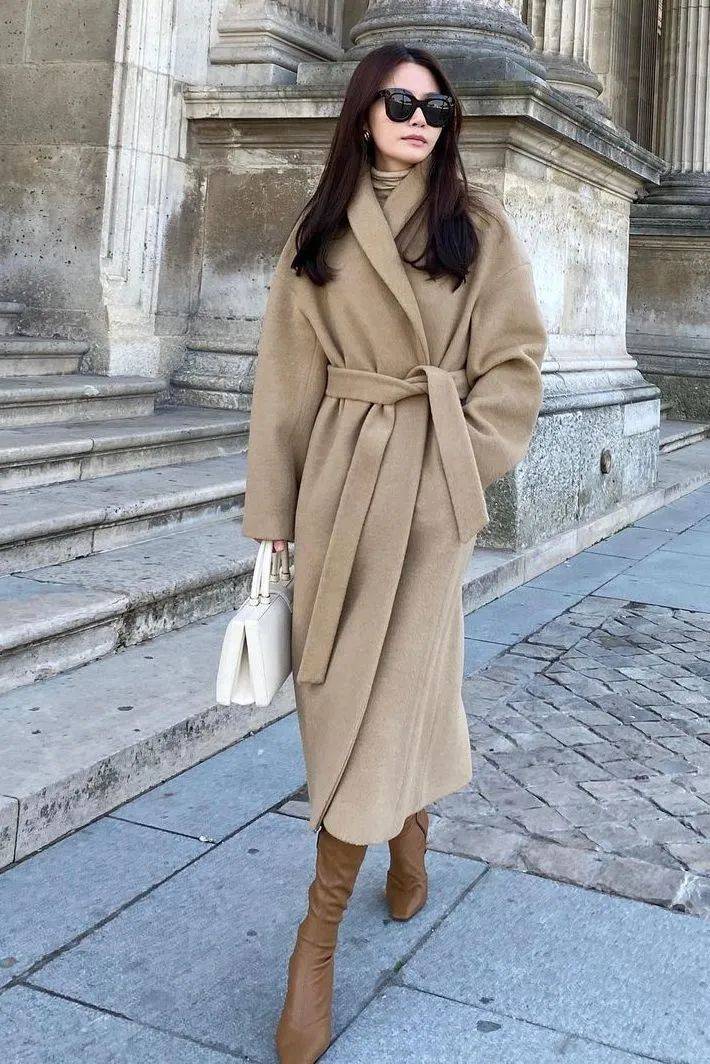 毛衣 比驼色更好穿，今年冬天“奶茶色”火了！