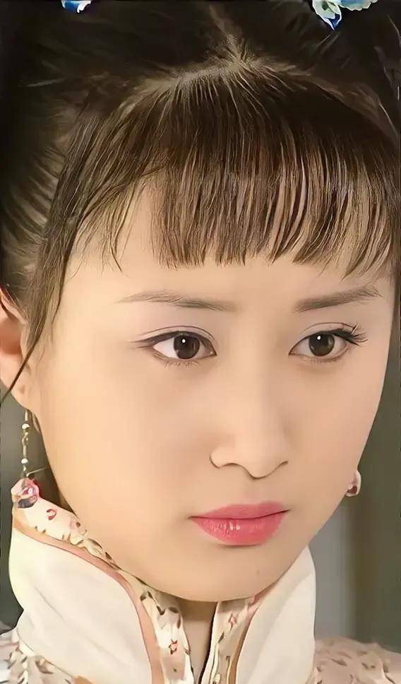舒畅将江南女子的温婉柔美表现得淋漓尽致_董鄂妃