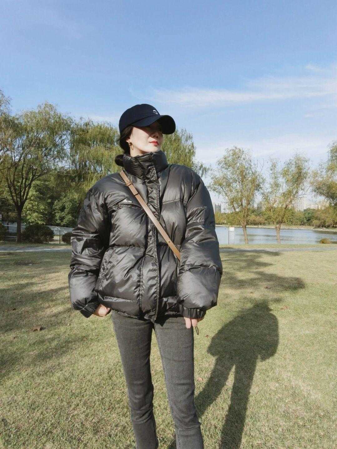 整体 冬天多穿紧身牛仔裤！借鉴这几个穿搭方式，保暖舒适还显腿长