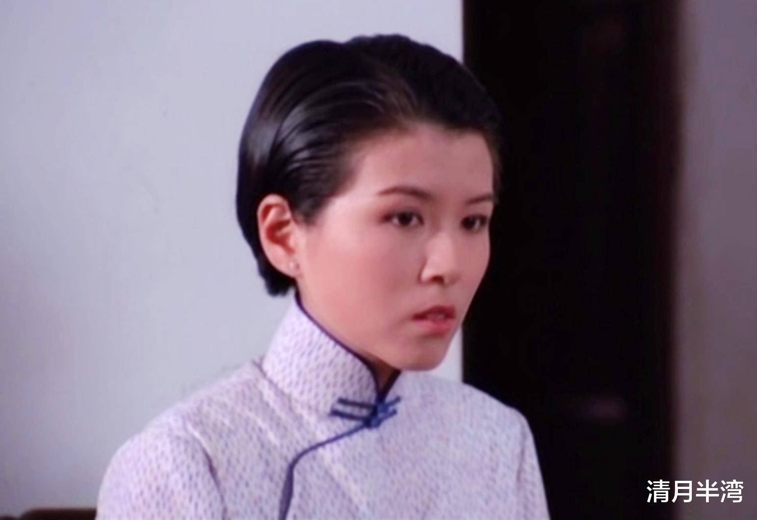邓萃雯凸嘴也好看的6位港风女星,“面部缺陷”强化辨识度,还性感洋气