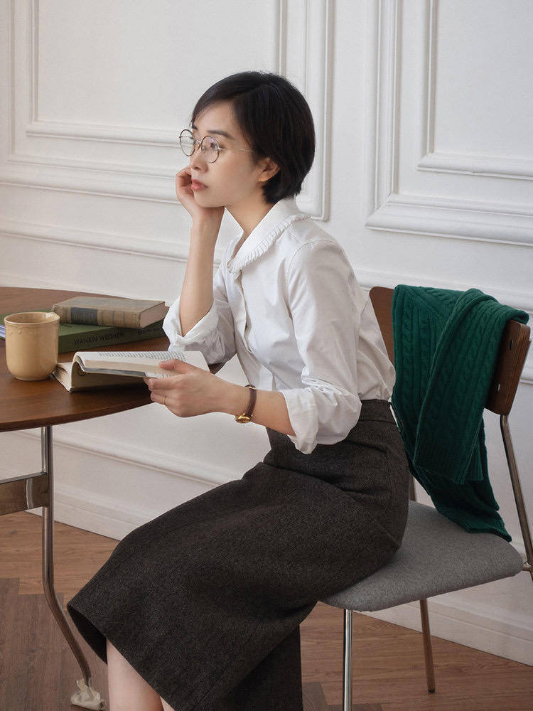 黑色 秋天也可以穿上优雅的半身裙哦,感觉来学习穿搭吧!