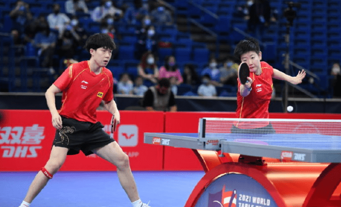 比赛日|世乒赛国乒双打6连胜，中美两对组合晋级，00后3连胜横扫日本独苗