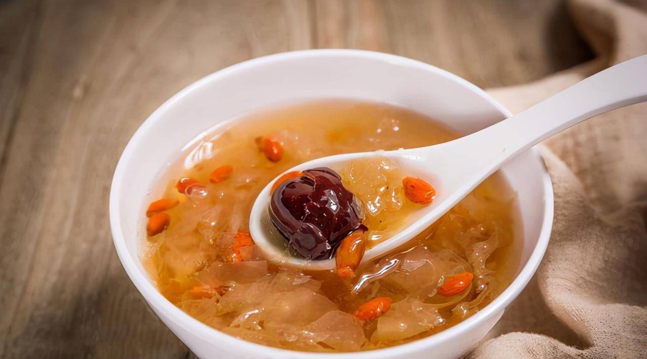 银耳怎么熬都熬不出胶 e1ea236966264e9084c34633d972dc28.jpeg