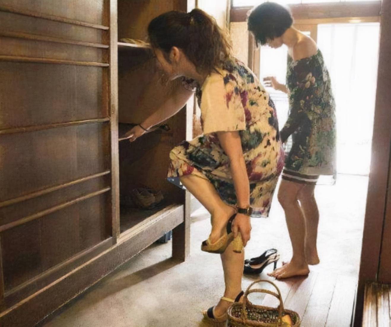  原创 到日本人家里造访，进门全都要脱鞋，假如有脚臭该怎么办？