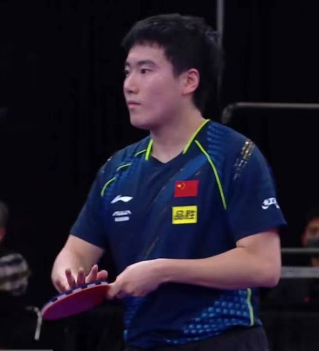 名将|苦战7局！世乒赛6号种子4-3险胜，梁靖崑怒吼，晋级8强战巴西名将