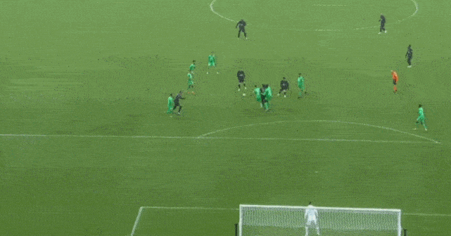 法甲-梅西助攻戴帽内马尔疑似受重伤 巴黎3-1逆转