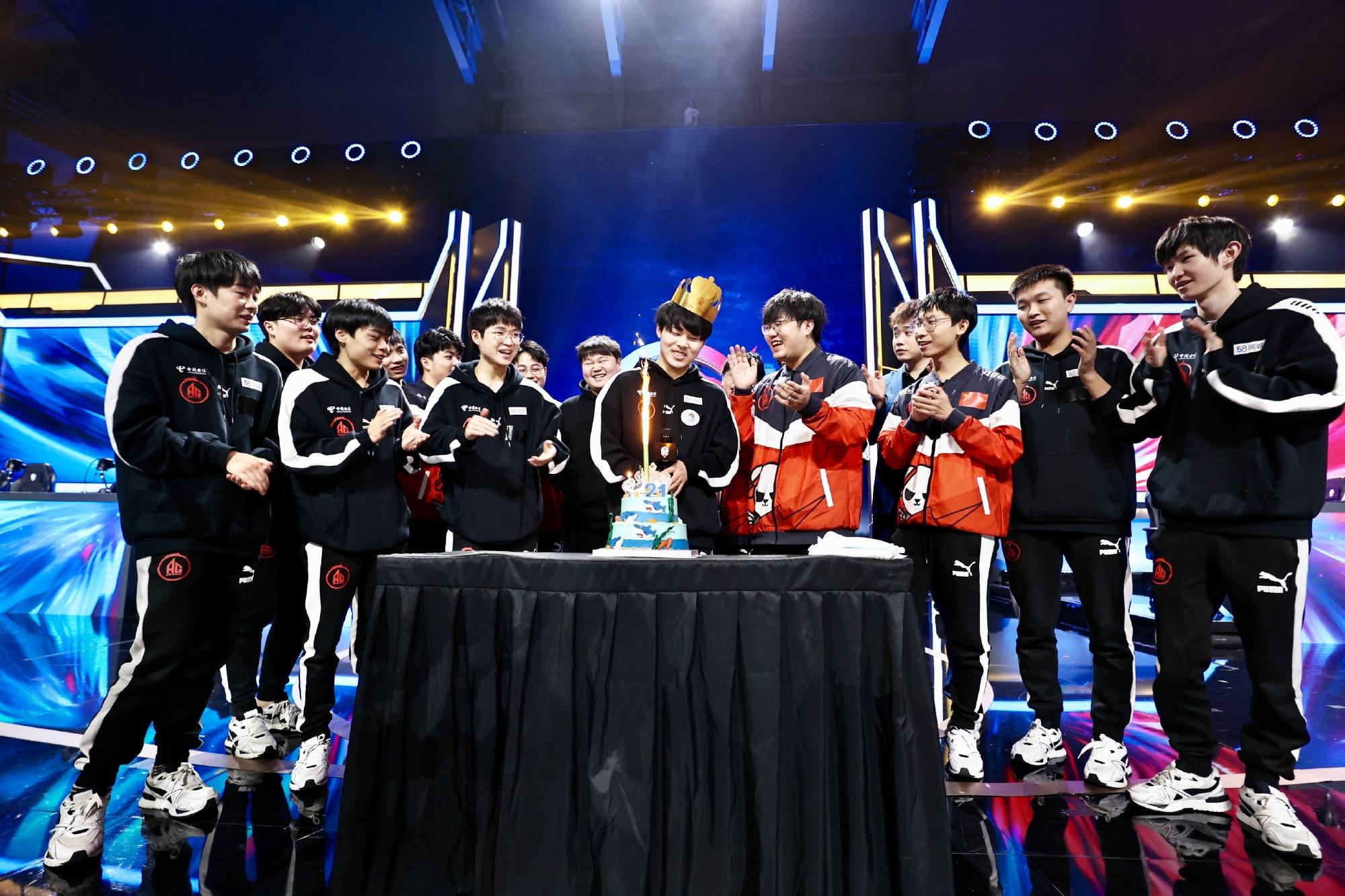 梦泪重返赛场,ag来到a组第一_比赛_战队_季后赛