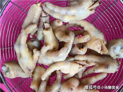 关火|它软烂入味，越嚼越有劲，做零食吃，美容又解馋！美味