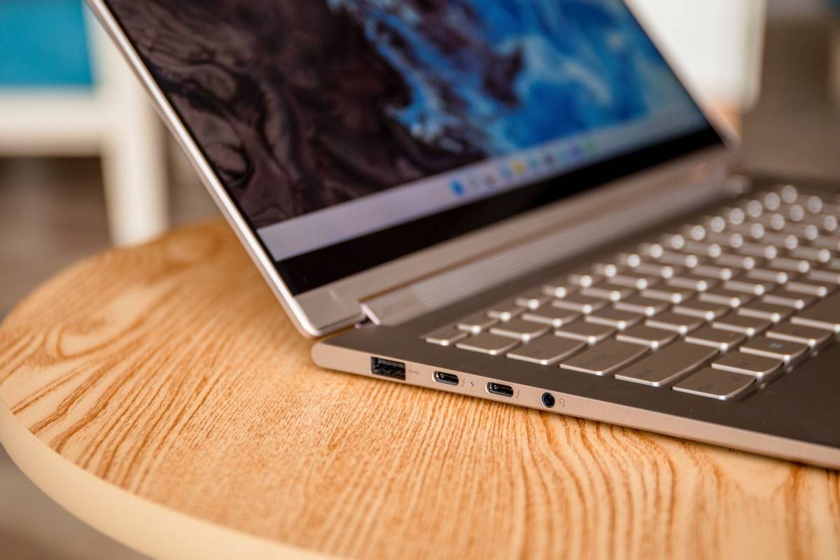 时刻待命,让办公成为一种享受的yoga pro 14c_视频剪辑_屏幕_性能