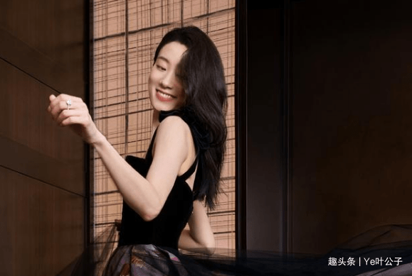 喜剧|张小斐改签和颂传媒，贾玲大气放人，成为各大喜剧集团榜样