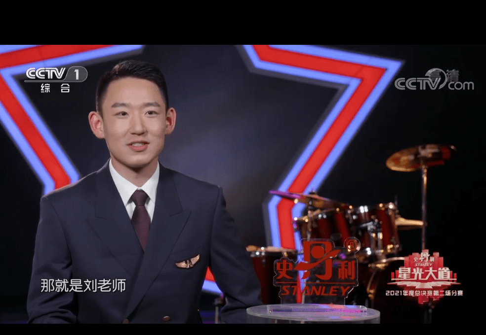 入睡》居然被85岁高龄的刘兴仁唱得舒缓激昂,层层递进,高亢处声如洪钟