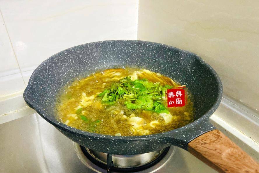 酸辣汤的做法和配方 b84da96816a140ca9332bc770617b022.jpeg