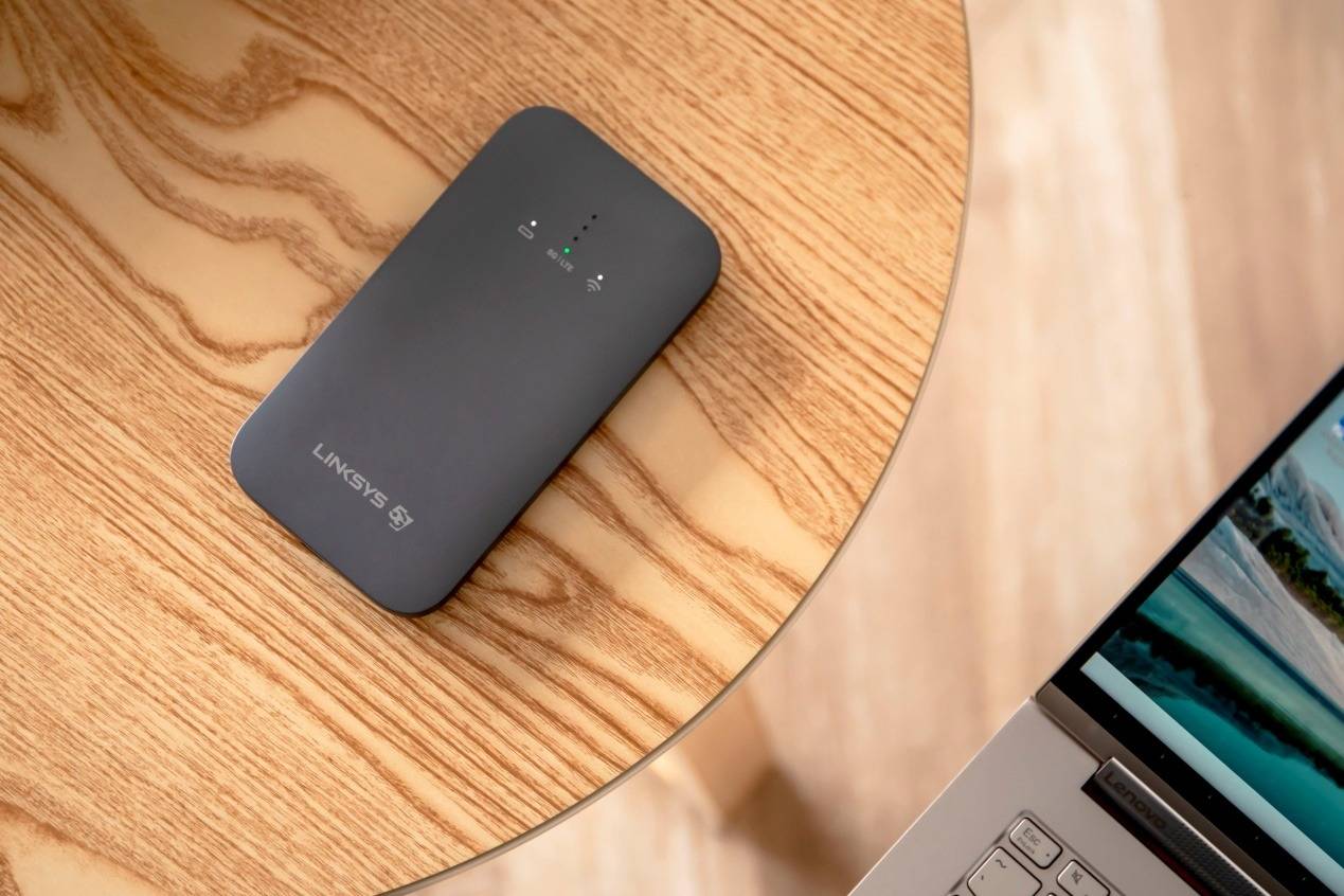 原创差旅出行带上领势随身wifi,娱乐办公随时在线