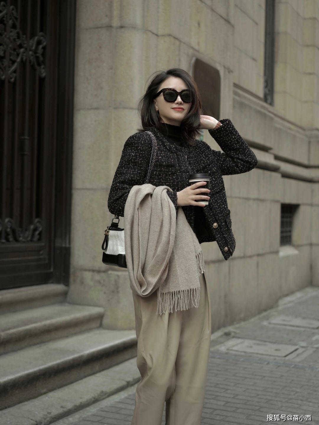 黑色 穿什么都不能没有小香风,优雅时髦有气质,基础款照样好看!