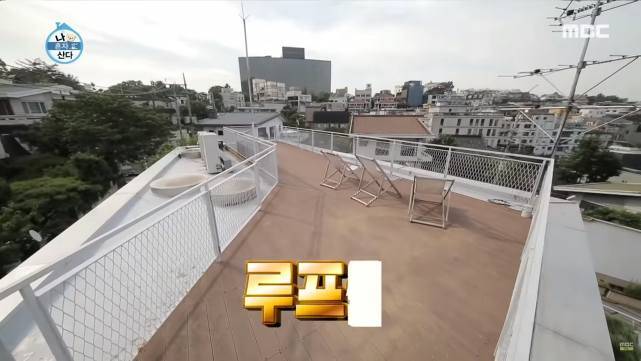 《地狱公使》刘亚仁"纯白3层质感豪宅"内装曝光