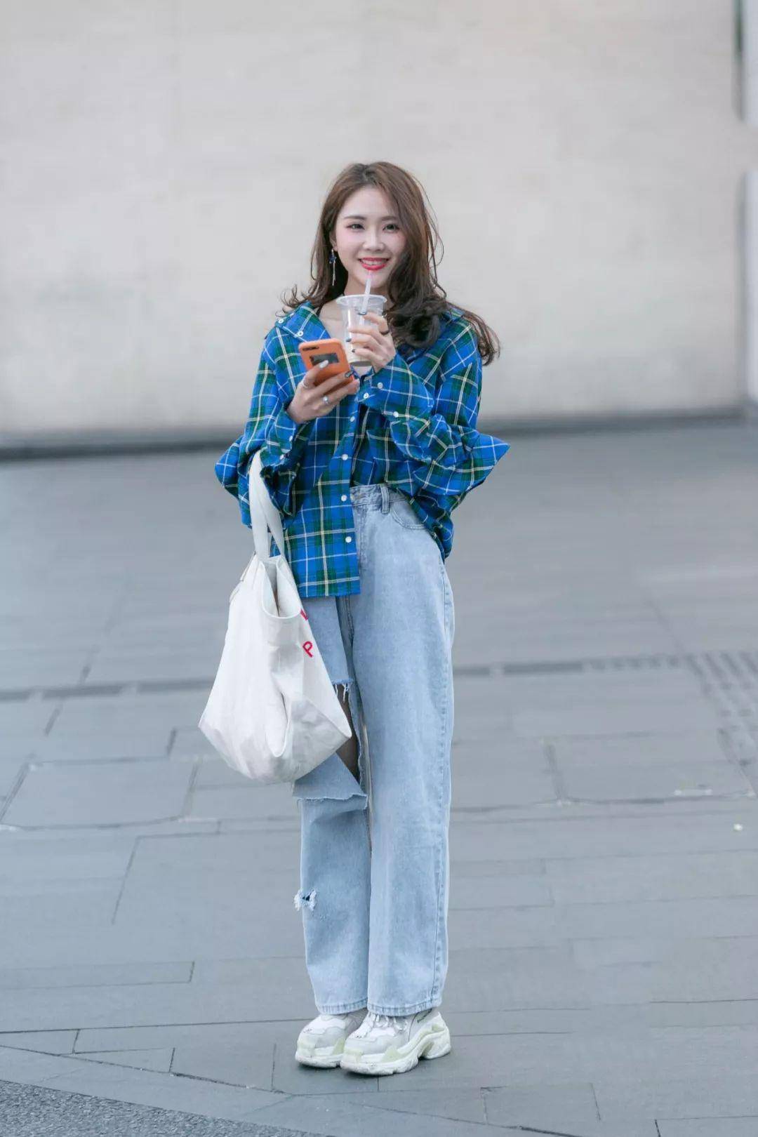 高跟鞋 今年秋冬流行这三款鞋子,舒适时髦又气质,穿对了比高跟鞋还显高