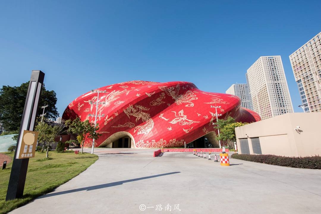 被称为|花都贵为广州限购区，却被称为“大农村”，奇怪的融创剧院引热议