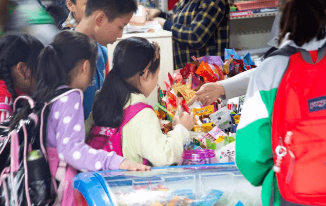 家长|这项服务在中小学将不复存在，教育部已下发通知，学生表示不理解