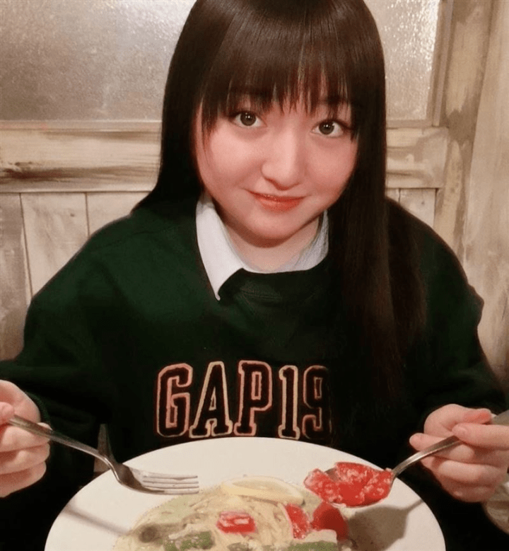 0"谷花音17岁近照曝光!脸颊变丰润差点认不出来_日本_合作_外貌
