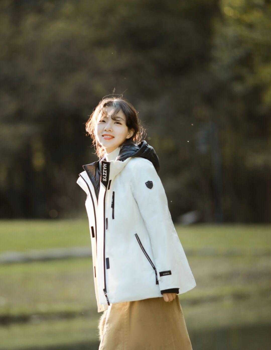 感觉 冬季穿搭没头绪？试试这些保暖舒适的短款外套，显高又洋气