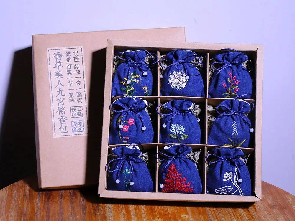 湖北礼品宜昌特产占四席