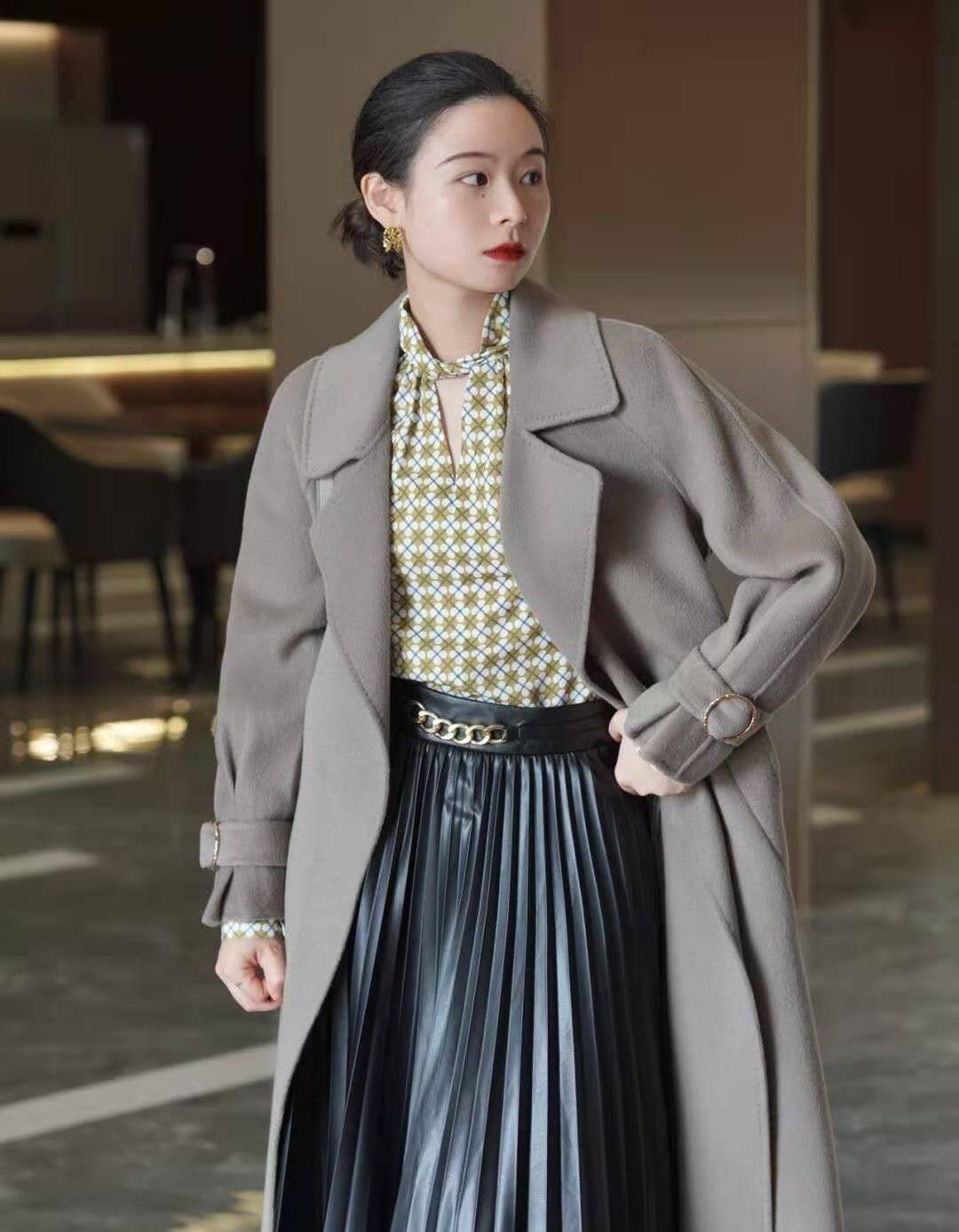 黑色 冬天大衣精选：25-30岁女性大衣匹配方法，时尚个性穿出优雅气质