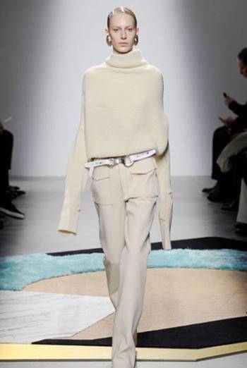 颜色 治愈选择困难症 高领毛衣这样选才高级 适合你