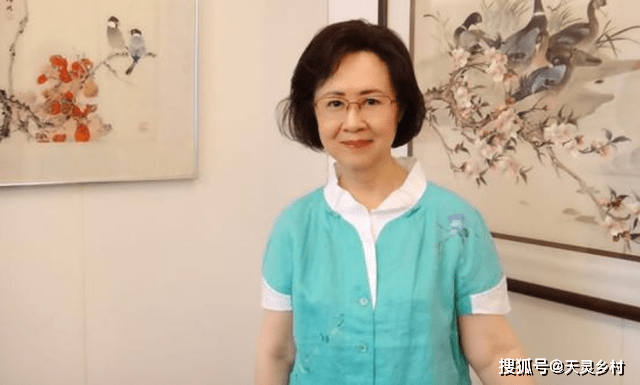 什么 琼瑶奶奶才是真的摩登女郎，什么艳穿什么，80+美得挺不一般