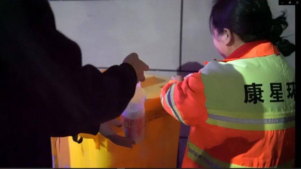 人心|寒冬送温暖,阳光暖人心 | 人工智能学院开展冬日送温暖志愿活动