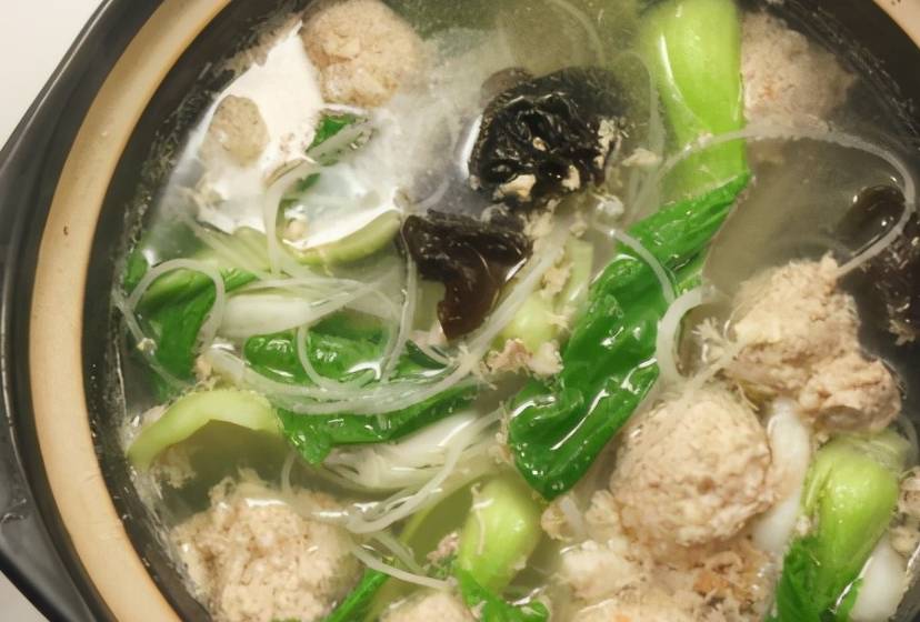 蔬菜|冬天，最适合吃热乎乎的砂锅菜，这几样炖一锅，天越冷越想吃