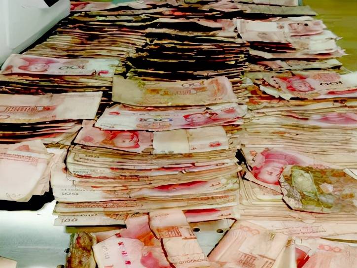 丰县农商银行积极为客户兑换残损币近10万元现金免受损失_人民币_程琪