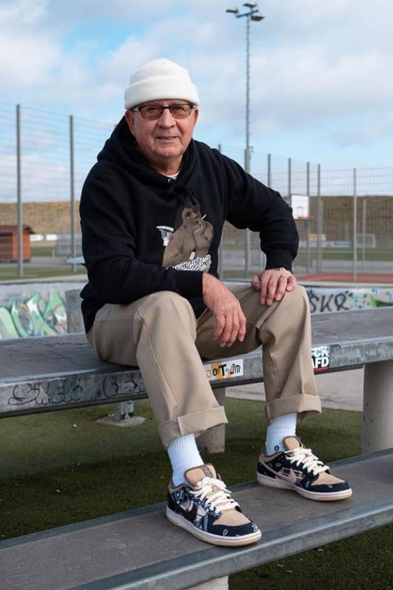 色彩 中年男士，不要局限于黑白灰！这位75岁的大爷，教你穿出活力潮流