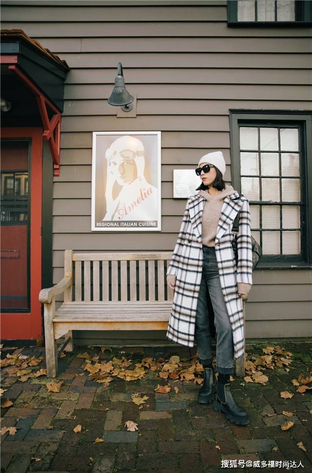 身材 中年女人如何穿衣?不显老不“装嫩”的4个公式,照着用时髦减龄