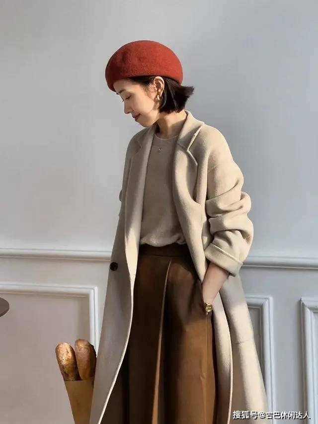 设计 柔美女人穿什么衣服？3招大衣搭配思路，尽显成熟女人味