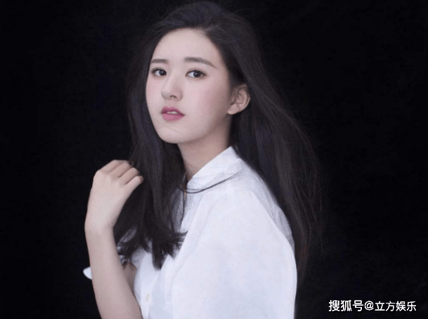 因为|赵露思新剧路透：整个人胖了一圈，温婉模样似林心如！