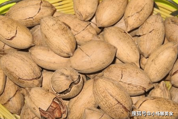 碧根果和核桃有何区别 哪个营养更高 今天一次性说清楚 蛋白质 维生素 胡桃