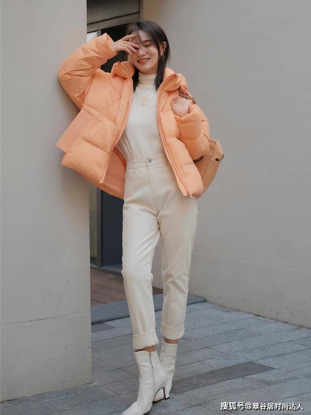 姐妹 “高腰裤＋短靴”才是小个子出街首选，显高显腿长，还能提升气质