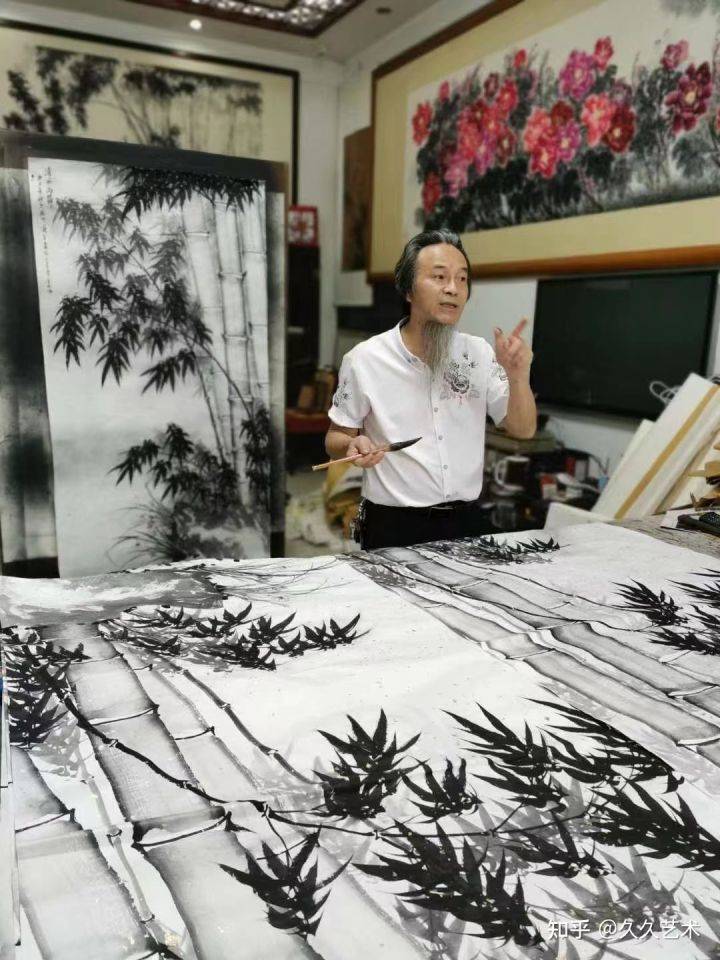 金晓海用笔墨创造了一个幽静典雅,诗情禅境的水墨花鸟世界_兰花_中国