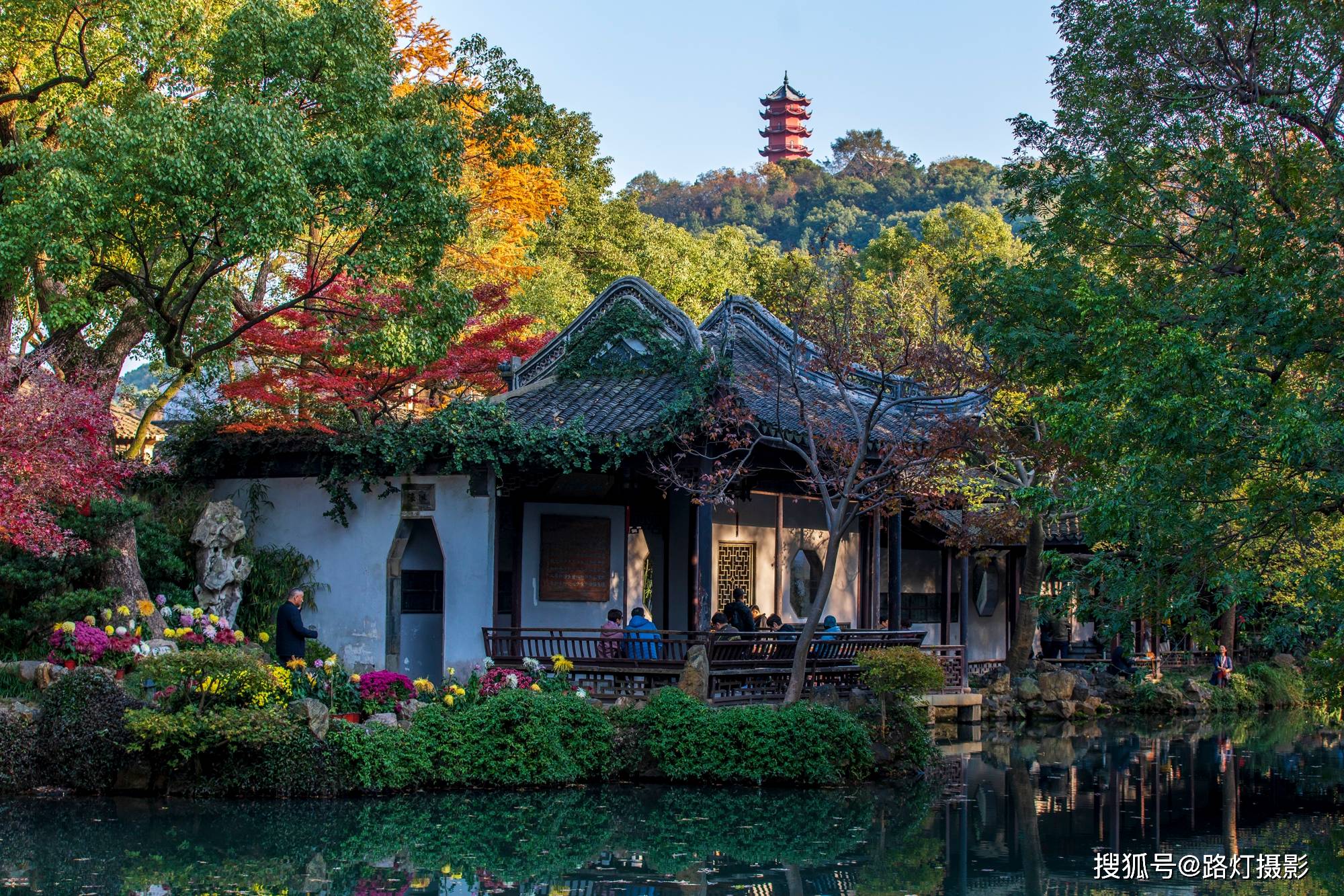 原創無錫惠山寄暢園,江南四大園林之一,藏著江南初冬最絢爛的色彩!